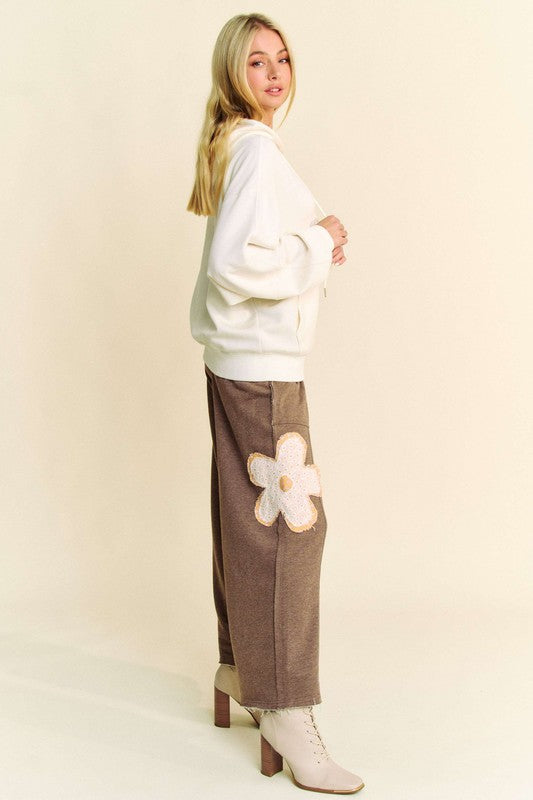 Davi & Dani Flower Patch Elastic Waist Wide Leg Pants tt