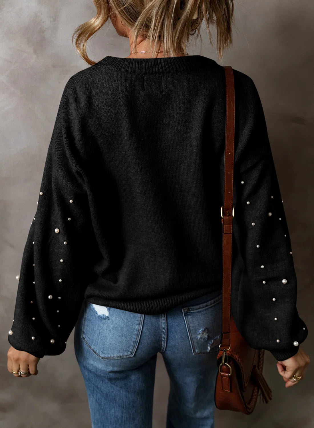 Pearl Detail Round Neck Long Sleeve Sweater - Black nt