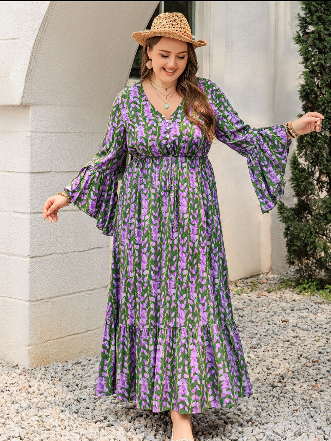 Plus Size Printed V-Neck Long Sleeve Maxi Dress nt