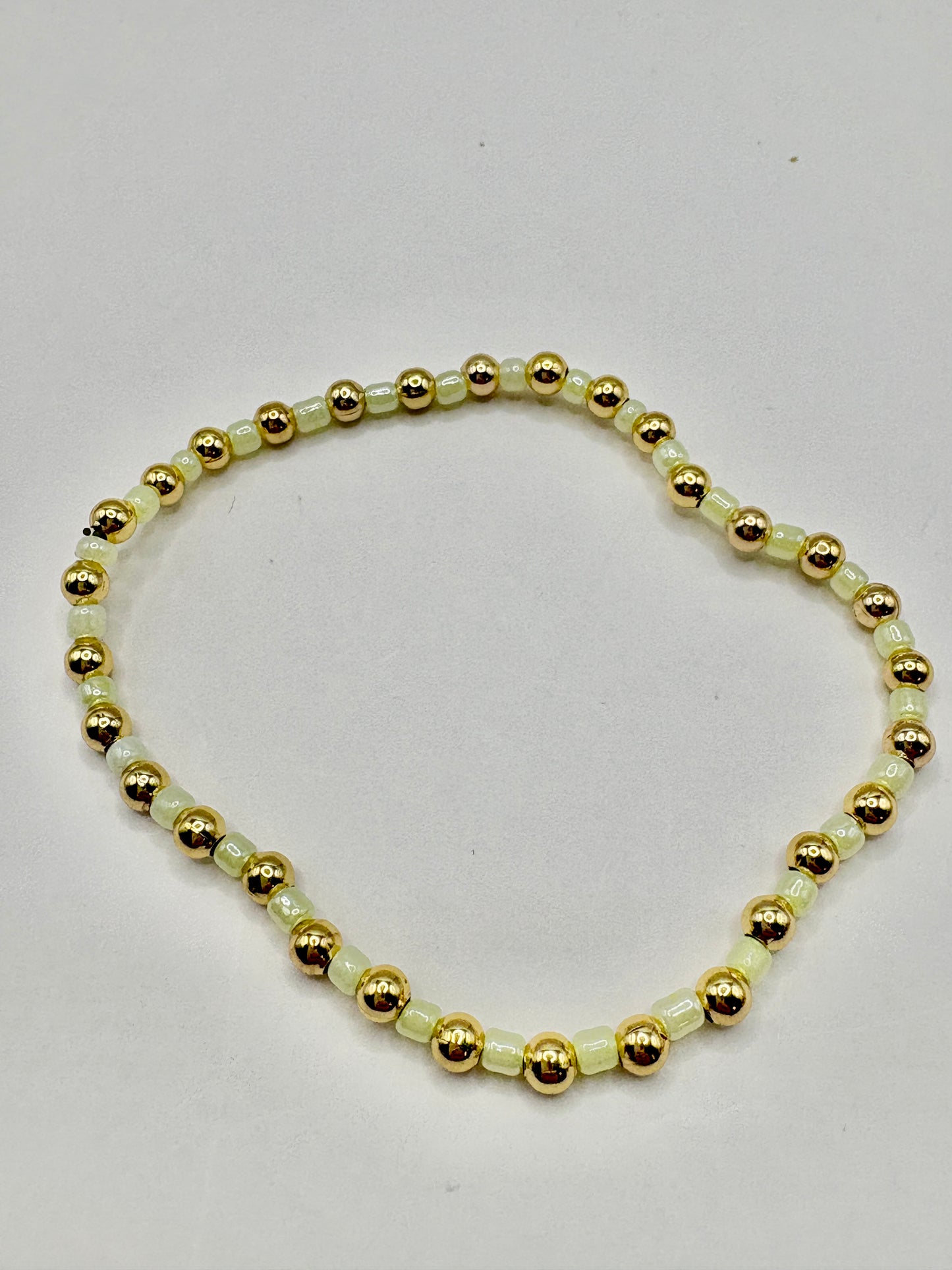 Green & Gold Beaded Stretch Bracelet/jj/Code #4