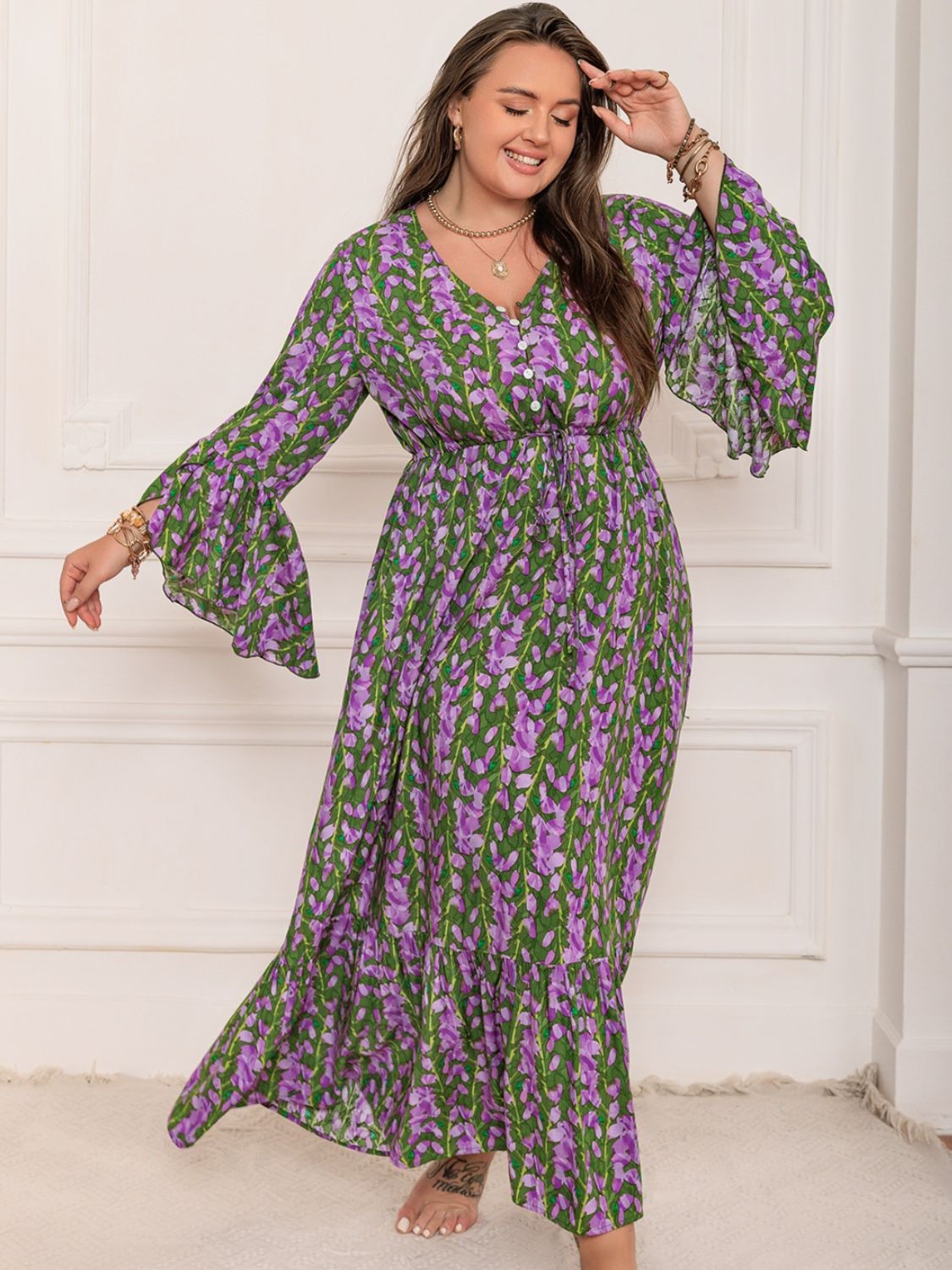 Plus Size Printed V-Neck Long Sleeve Maxi Dress nt