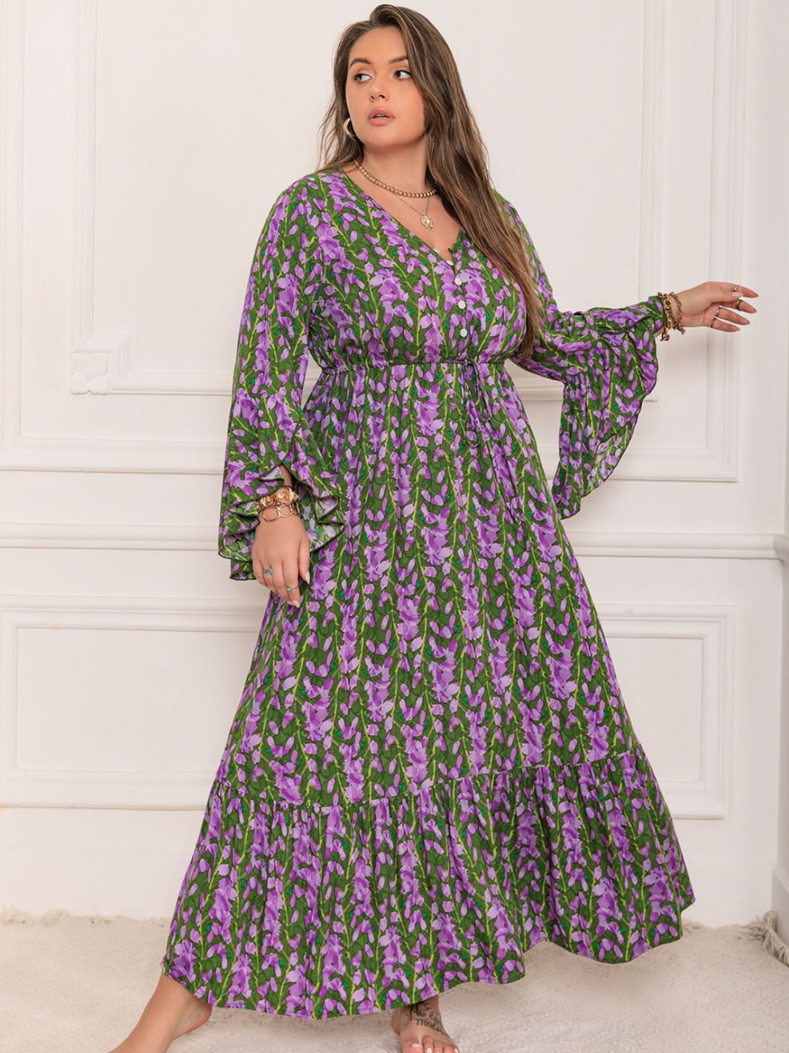 Plus Size Printed V-Neck Long Sleeve Maxi Dress nt
