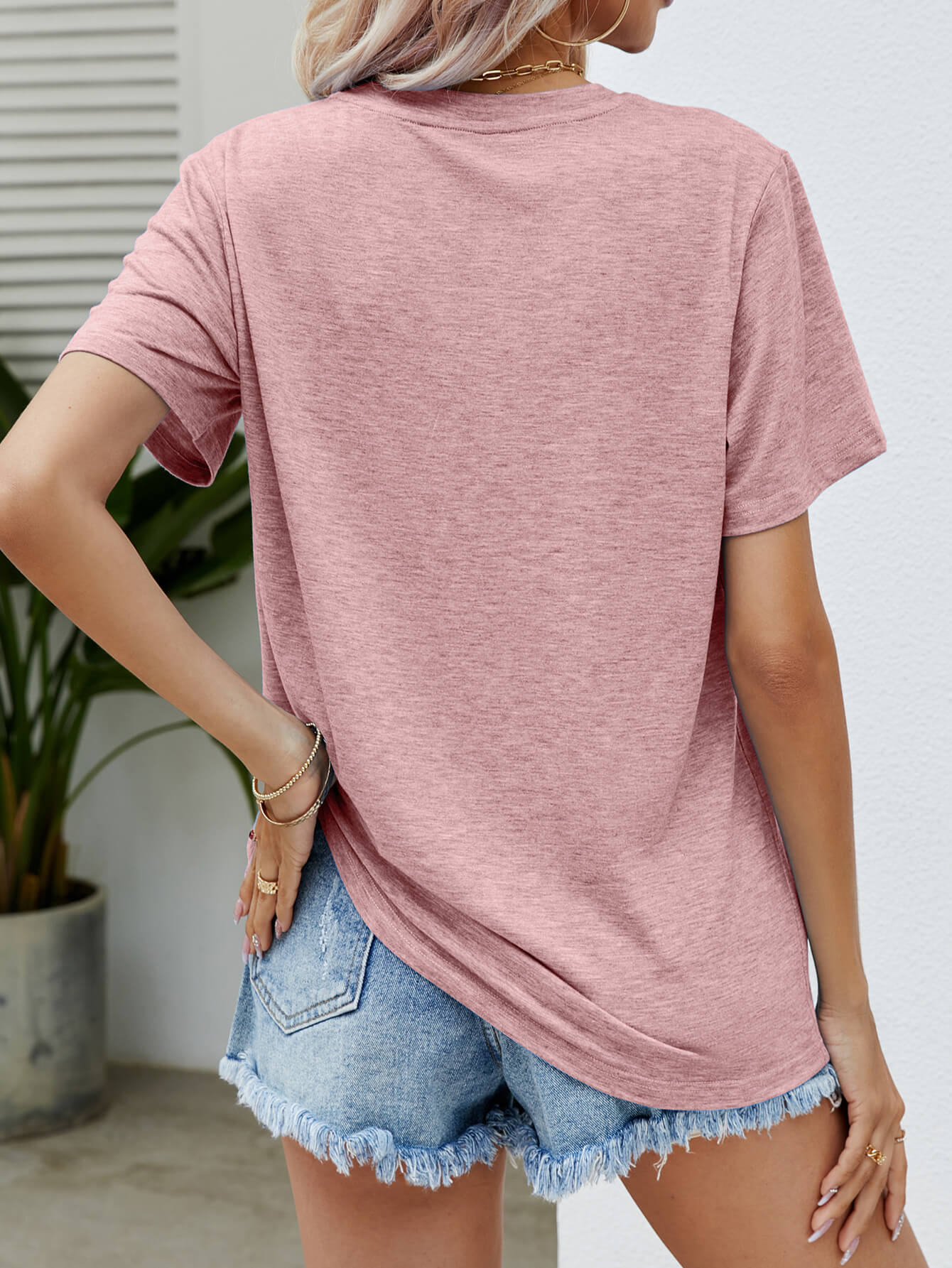 Easter Bunny Graphic Round Neck T-Shirt nt