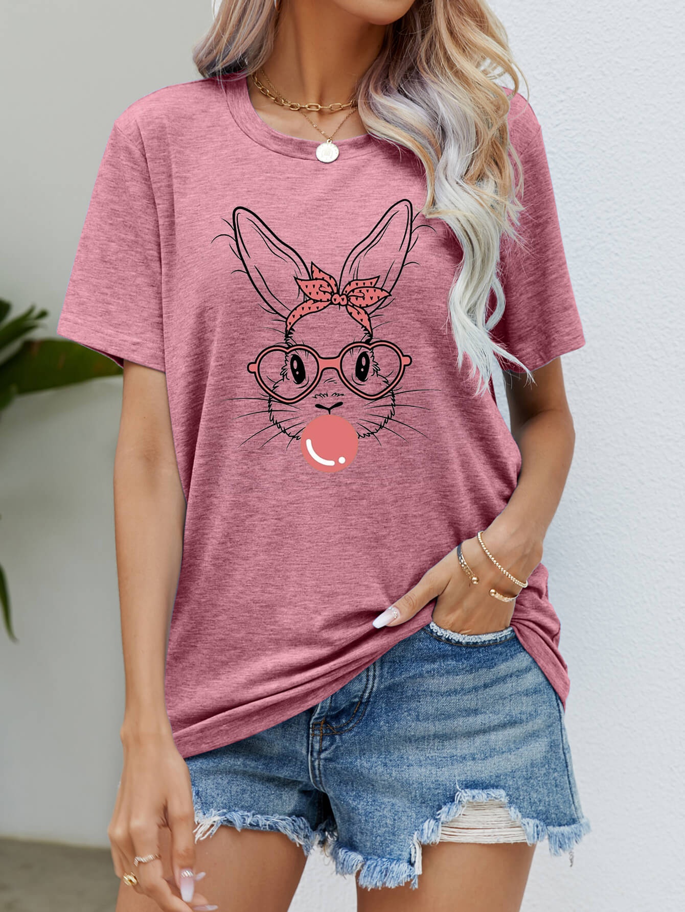 Easter Bunny Graphic Round Neck T-Shirt nt