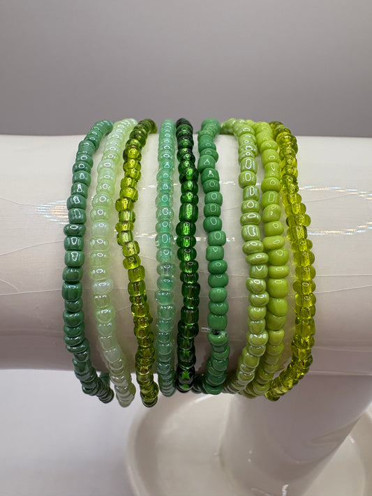 Clearly to Green Cluster Bracelet/jj/Code #10