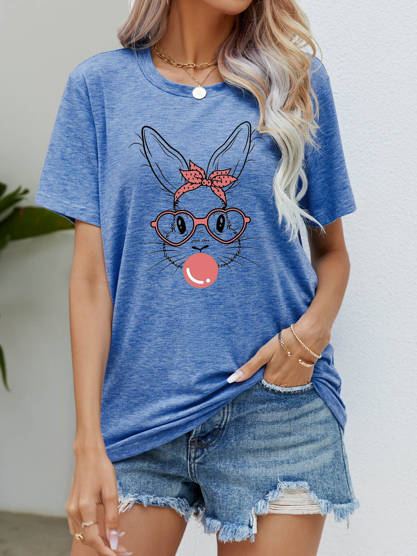 Easter Bunny Graphic Round Neck T-Shirt nt